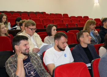 Фото 1 к новости Сотрудники Нижегородского ЦСМ приняли участие в выездном заседании Совета работающей молодежи Нижегородской области